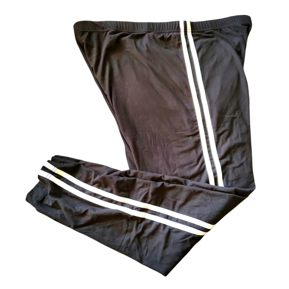 Sports pants - Picture 1 of 2